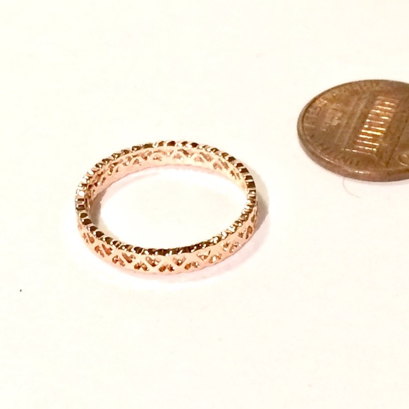 Chain of Hearts Midi Ring - Picture 4 of 4